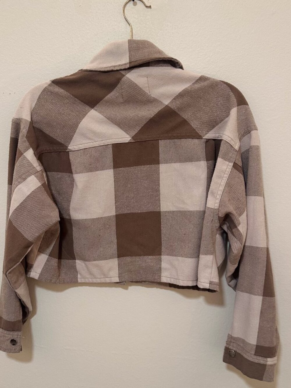 Tan Plaid Cropped Flannel - Size Small - Picture 4 of 5